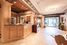 Hotel Hubertusstube - Reception, bar e stube
